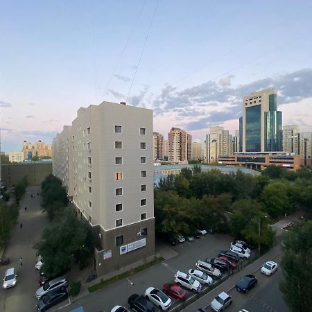 Apartment in the city centre Astana Eksteriør billede