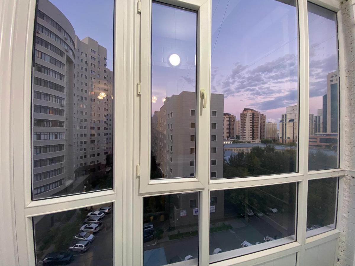 Apartment in the city centre Astana Eksteriør billede